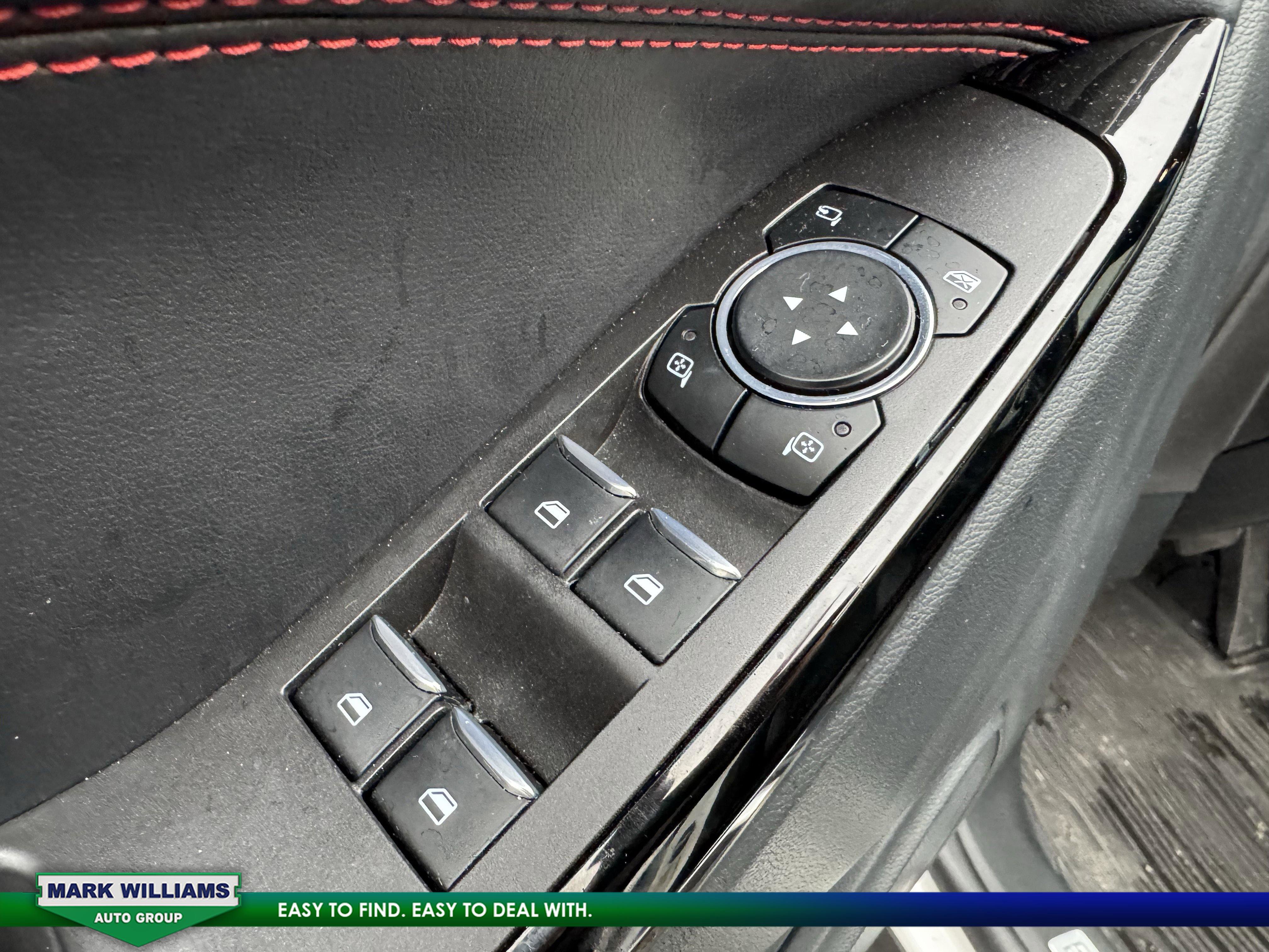 Used 2023 Ford Explorer ST-Line w/ Class IV Trailer Tow Package image 12