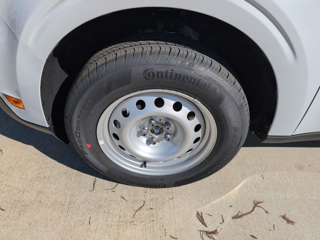 New 2026 Ford Maverick XL image 17