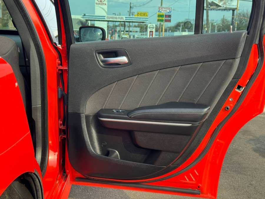 Used 2022 Dodge Charger GT image 31