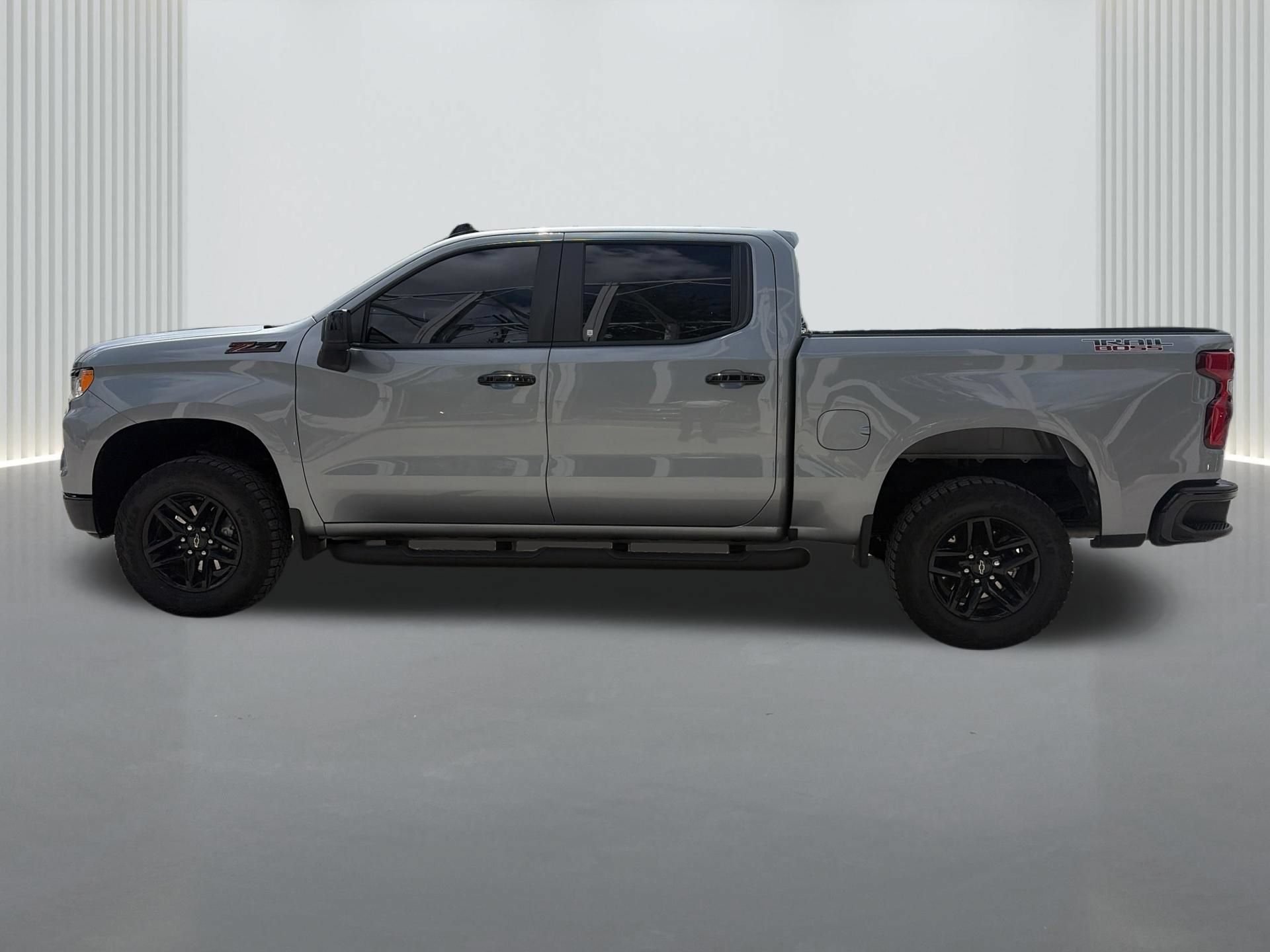 Used 2024 Chevrolet Silverado 1500 LT Trail Boss AWD/4WD image 7