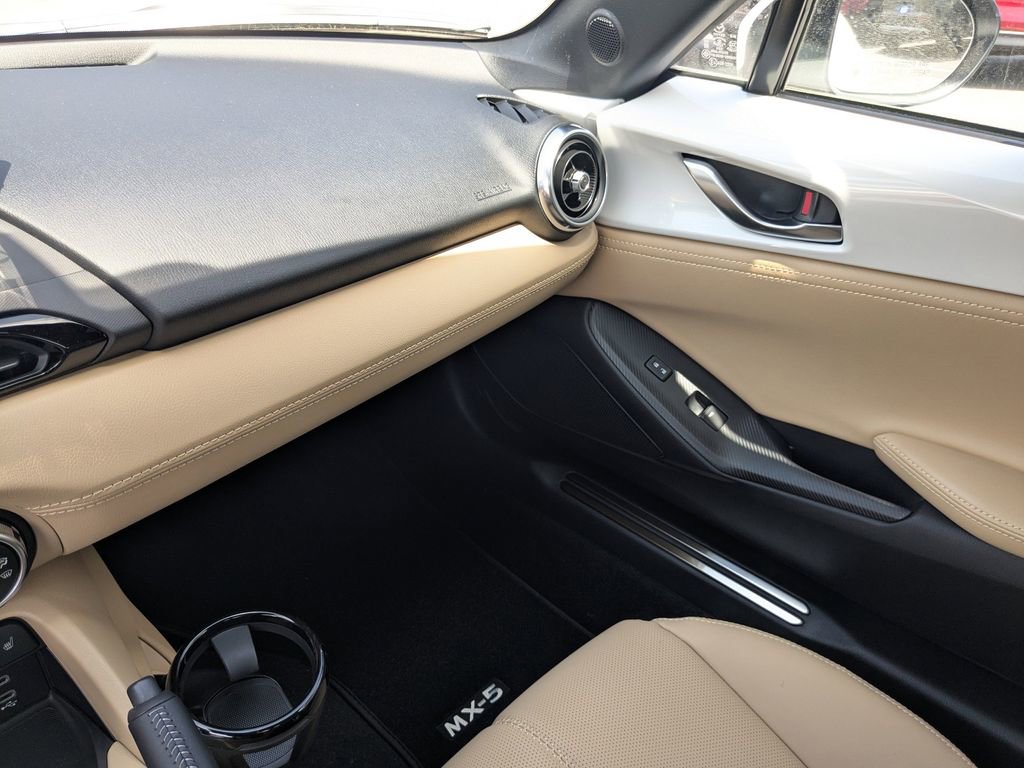 New 2026 MAZDA MX-5 Miata Sport RWD image 14