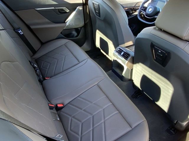 Certified 2025 BMW i5 eDrive40i w/ Premium Package image 16