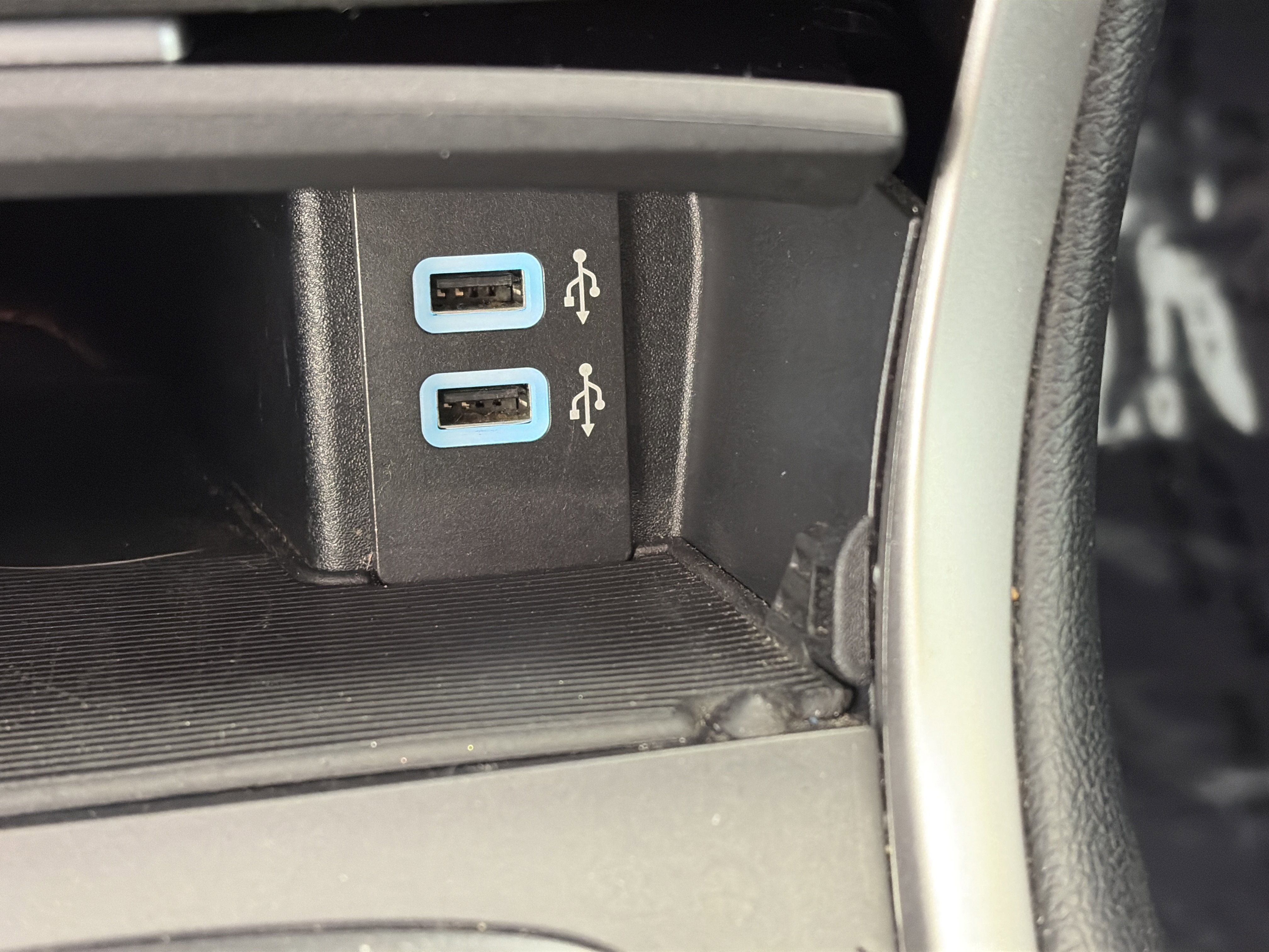 Used 2016 Ford Edge SEL w/ Equipment Group 201A image 28