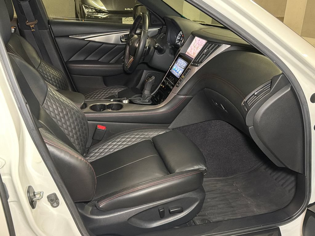 Used 2018 INFINITI Q50 Red Sport 400 w/ Cargo Package (L95) RWD image 8
