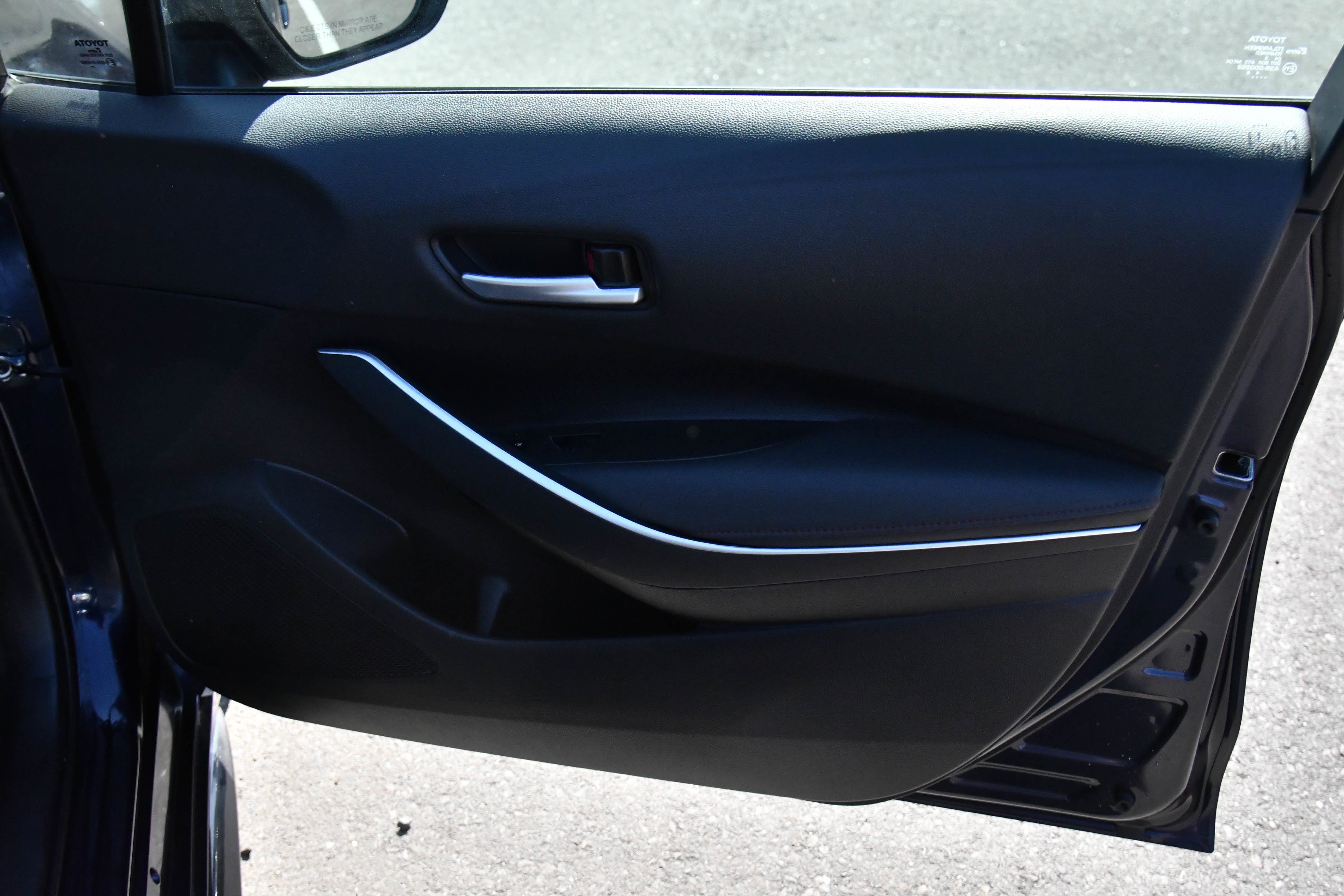 Used 2023 Toyota Corolla SE w/ SE Premium Package FWD image 43