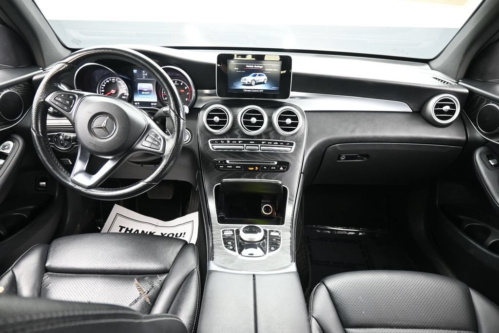 Used 2017 Mercedes-Benz GLC 300 4MATIC image 24