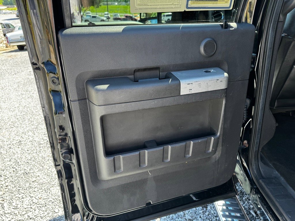 Used 2016 Ford F250 Lariat w/ Chrome Package image 27