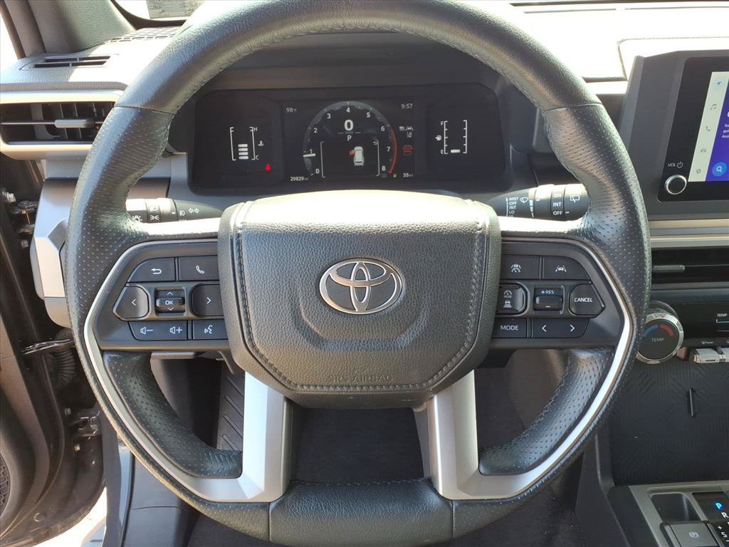 Certified 2025 Toyota 4Runner SR5 AWD/4WD image 21