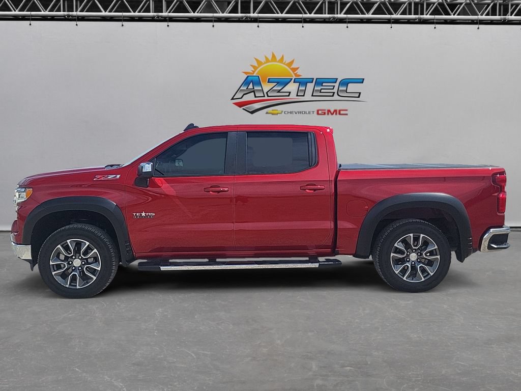 Used 2024 Chevrolet Silverado 1500 LT w/ Z71 Off-Road Package AWD/4WD image 8