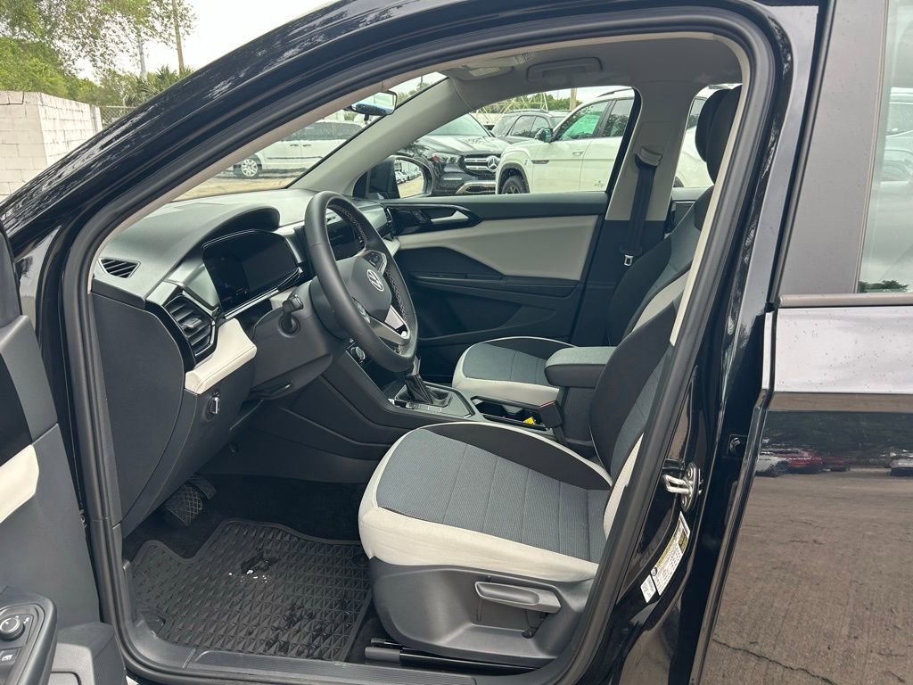 Certified 2025 Volkswagen Taos S image 15