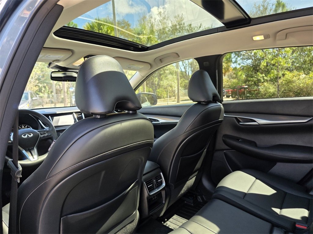 Used 2022 INFINITI QX50 Luxe image 23