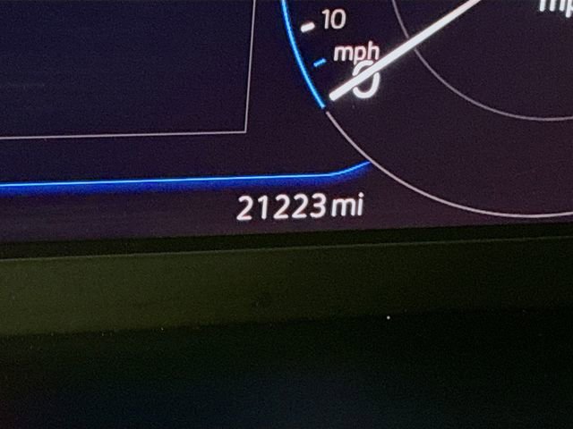 Certified 2024 Volkswagen Taos SEL image 12