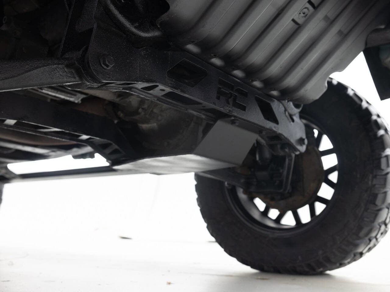 Used 2011 Chevrolet Tahoe LTZ AWD/4WD image 24