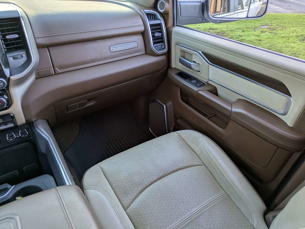 Used 2022 RAM 3500 Laramie image 17