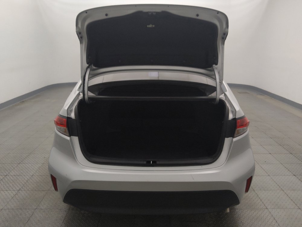 Used 2025 Toyota Corolla LE FWD image 29