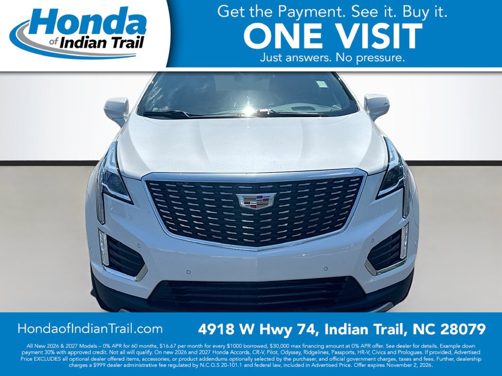 Used 2023 Cadillac XT5 Premium Luxury w/ Technology Package FWD image 2