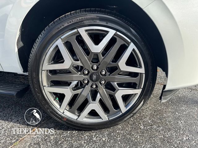 New 2026 Ford Expedition Platinum w/ Platinum Ultimate Package AWD/4WD image 33