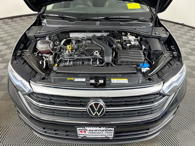 Used 2024 Volkswagen Jetta SE image 26