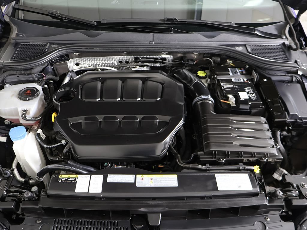 Used 2023 Volkswagen Golf R AWD/4WD image 25