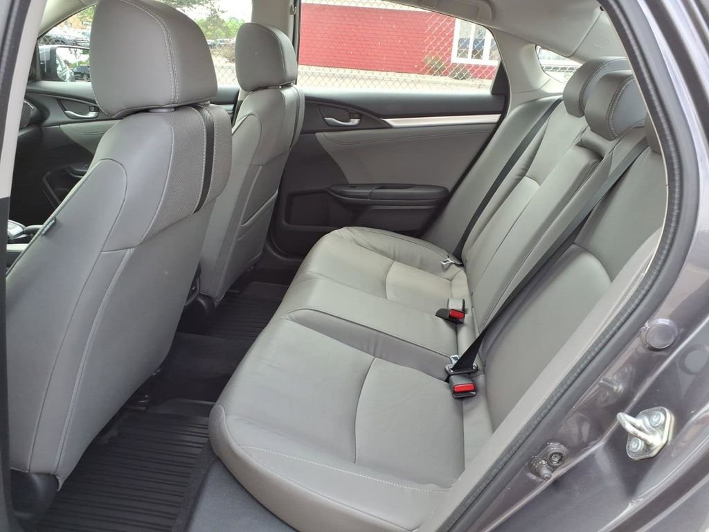 Used 2016 Honda Civic Touring image 9