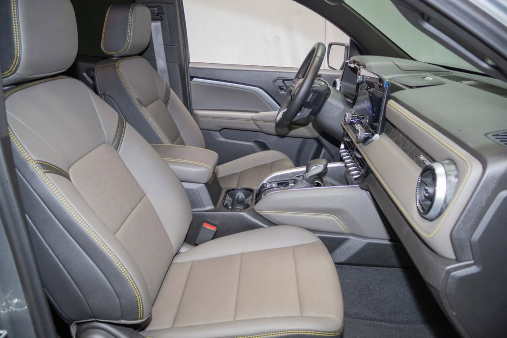 Certified 2025 Chevrolet Colorado ZR2 w/ Technology Package image 15