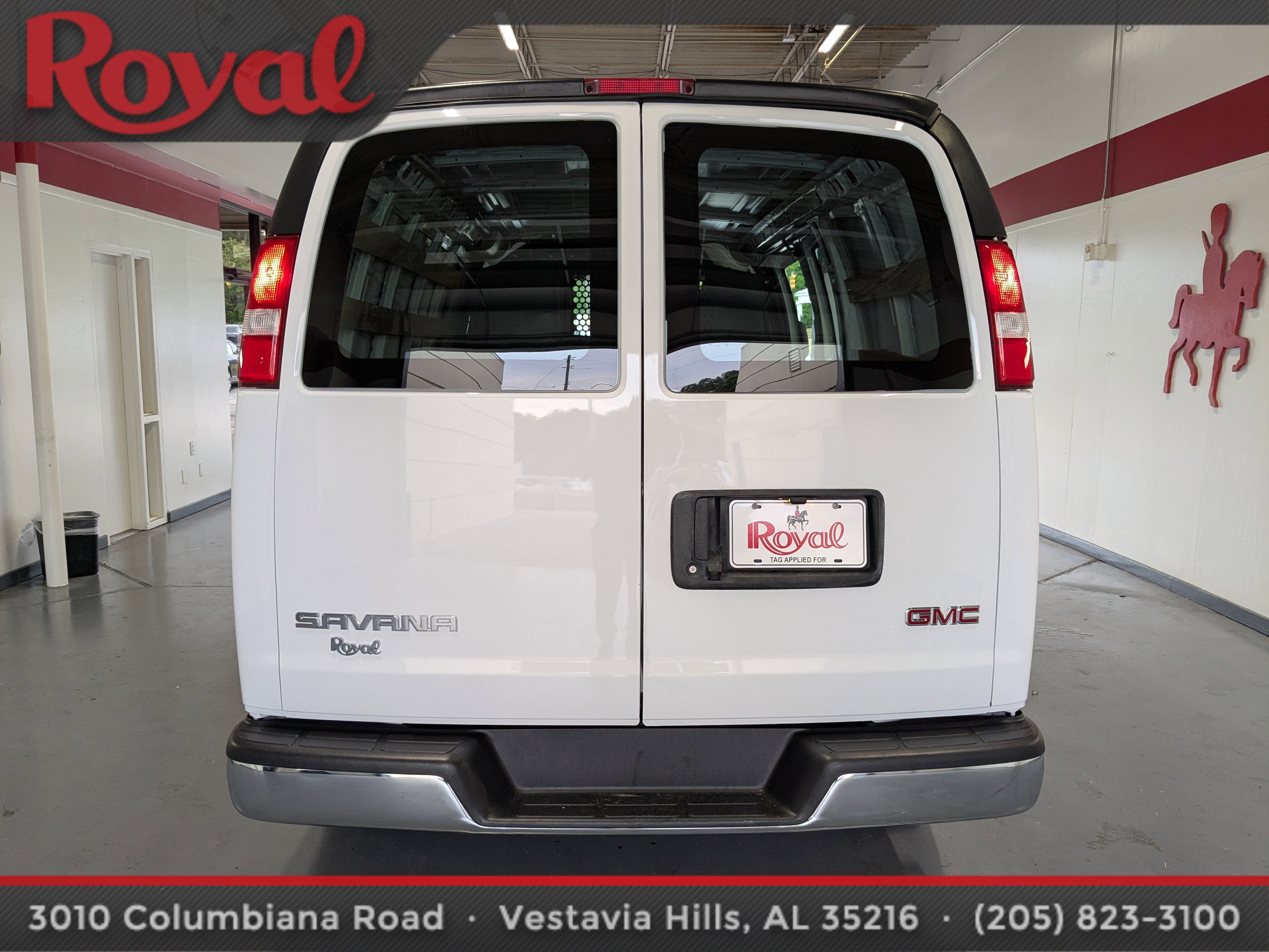 Used 2024 GMC Savana 2500 w/ Driver Convenience Package RWD image 3