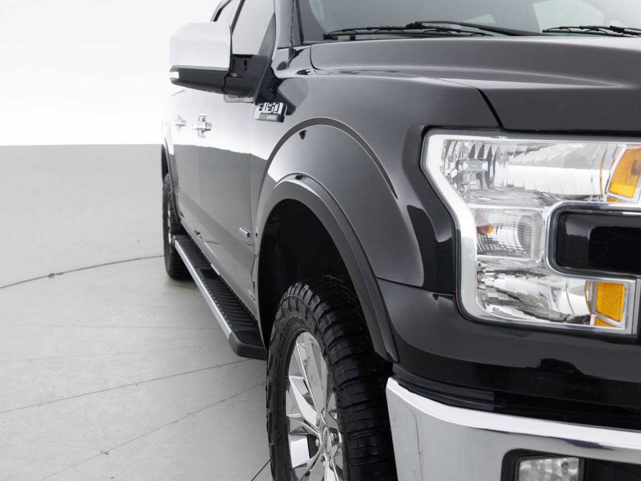 Used 2016 Ford F150 Lariat AWD/4WD image 11