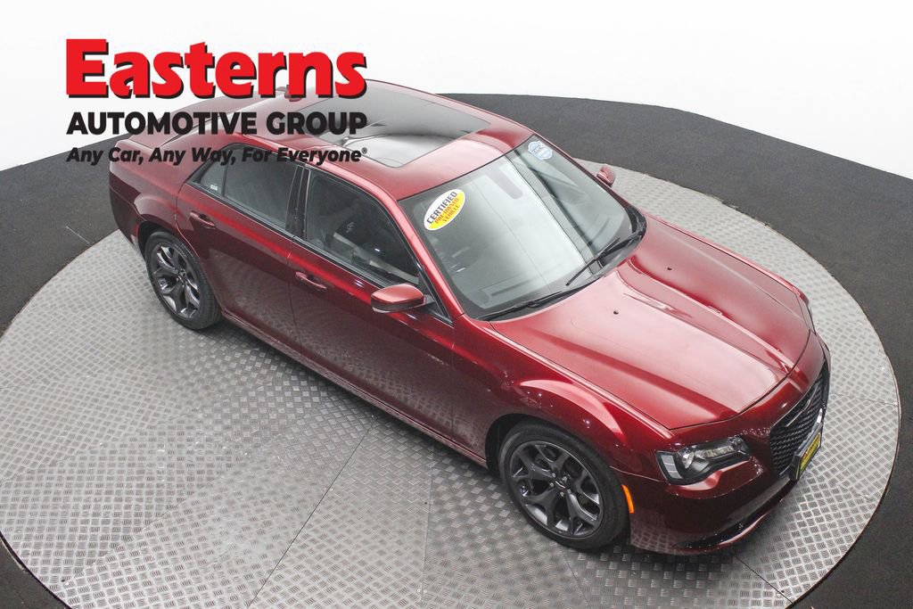 Used 2023 Chrysler 300 S image 3