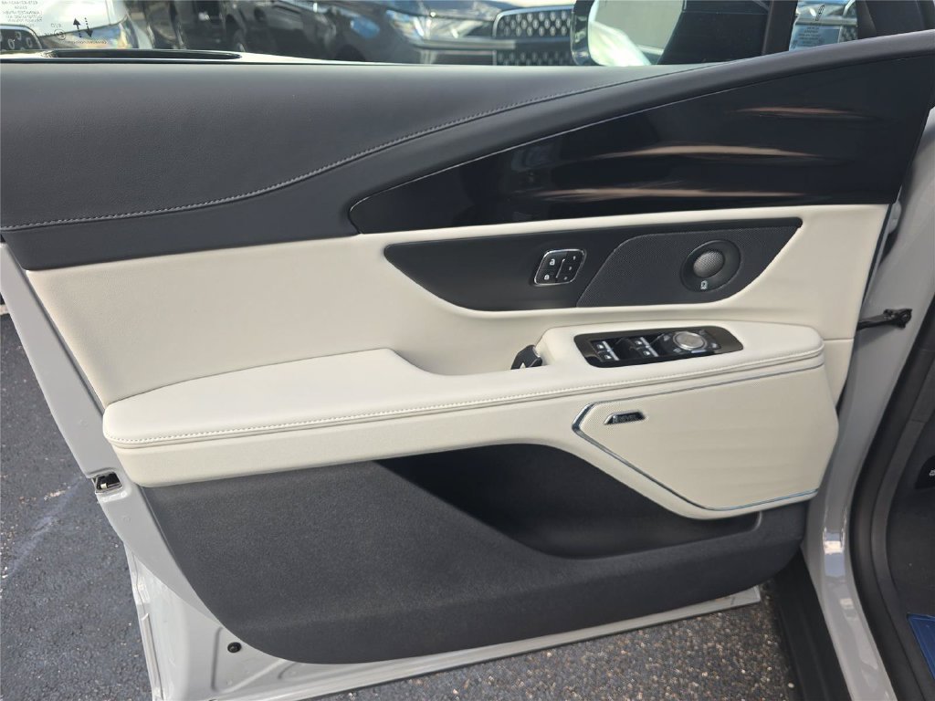 New 2026 Lincoln Nautilus Premier w/ Equipment Group 102A AWD/4WD image 13