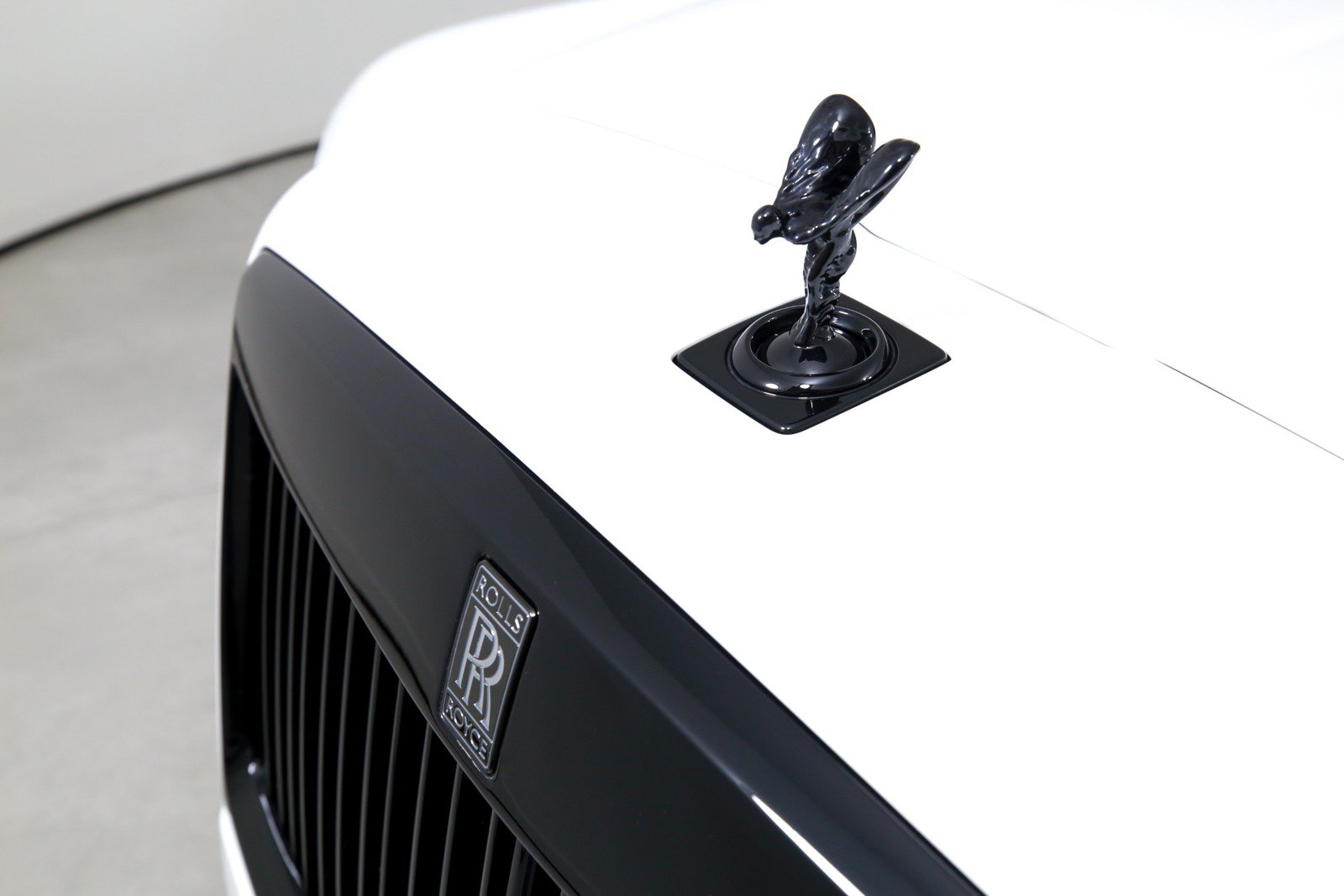 Used 2024 Rolls-Royce Cullinan AWD/4WD image 43