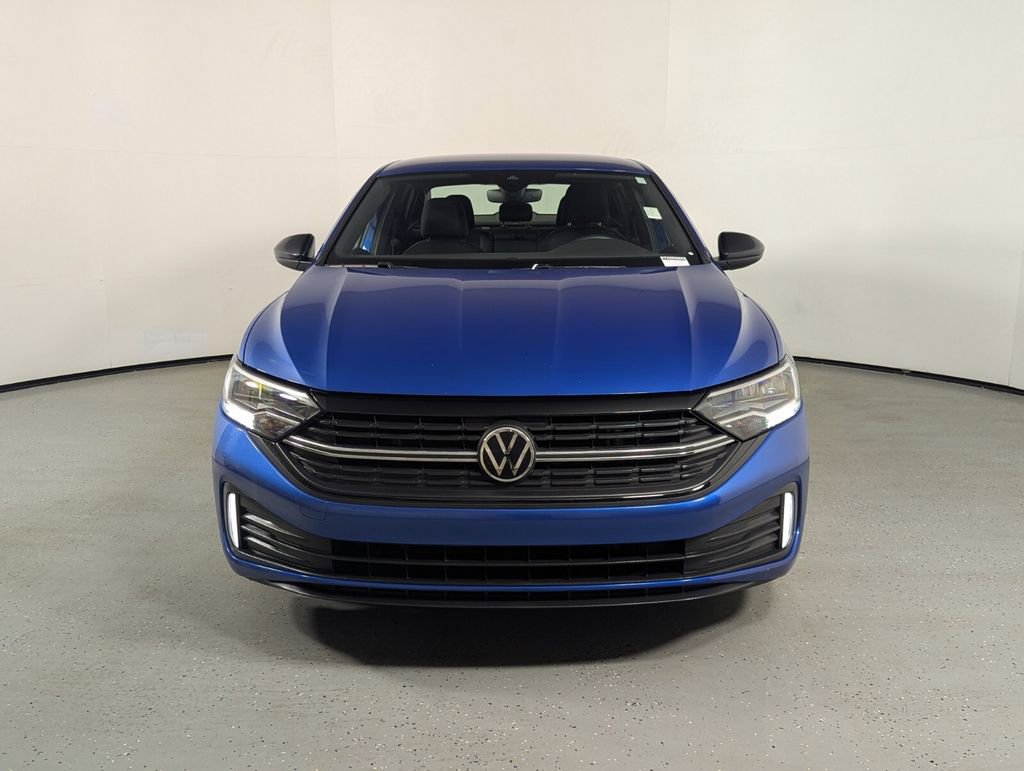 Used 2024 Volkswagen Jetta Sport FWD image 2