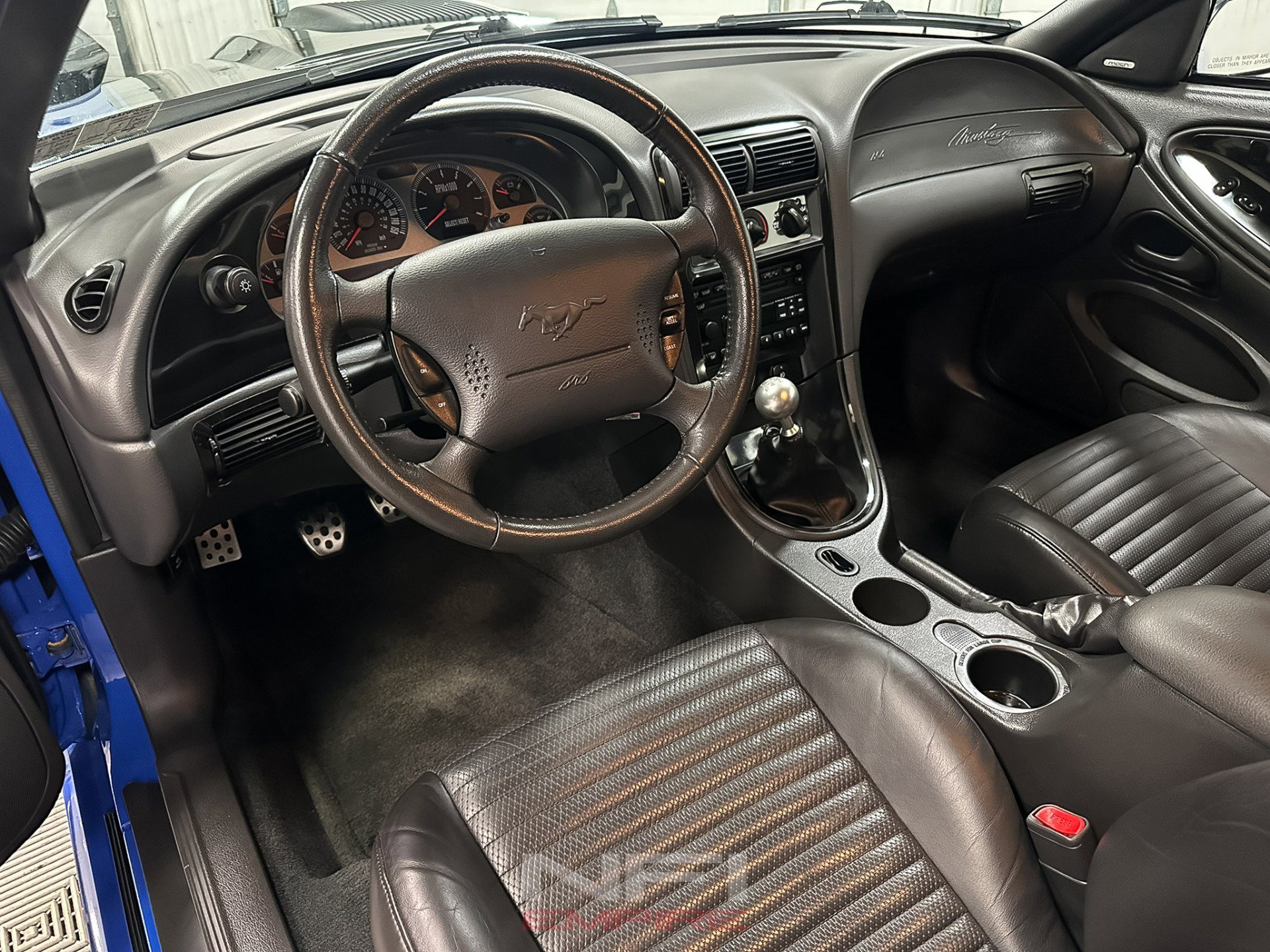 Used 2004 Ford Mustang Mach 1 RWD image 23