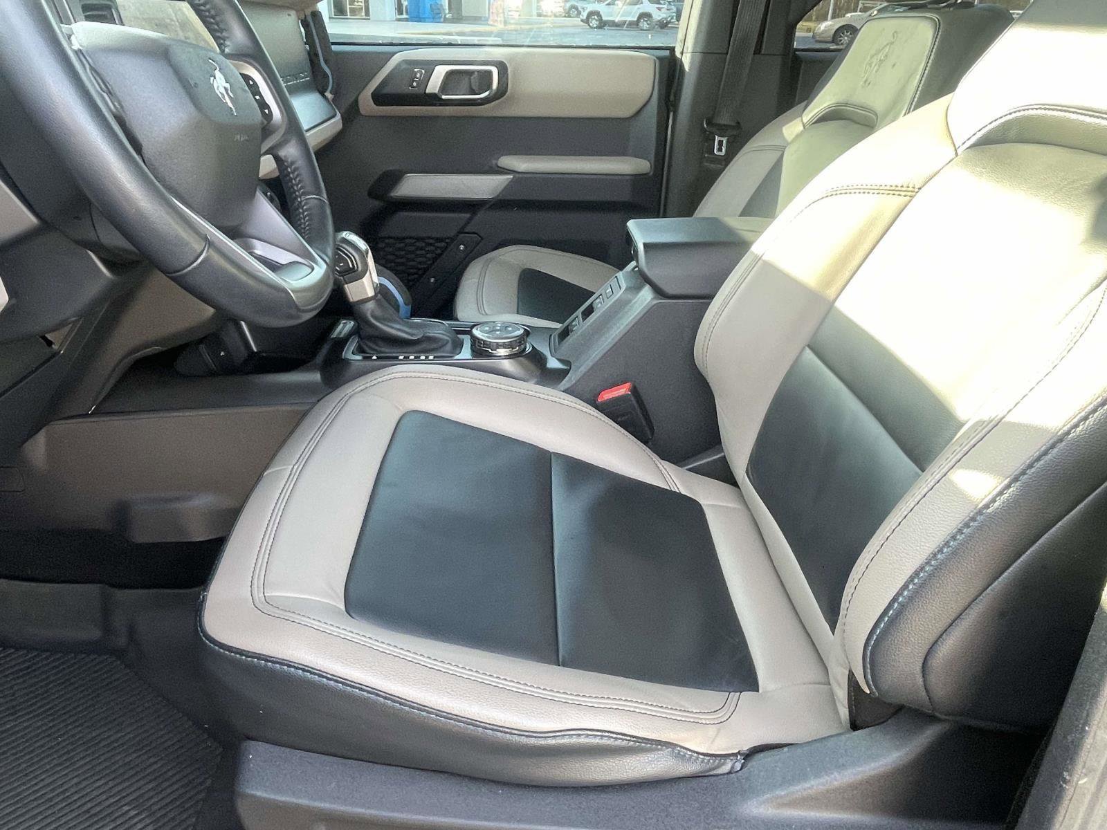 Used 2023 Ford Bronco Wildtrak image 7