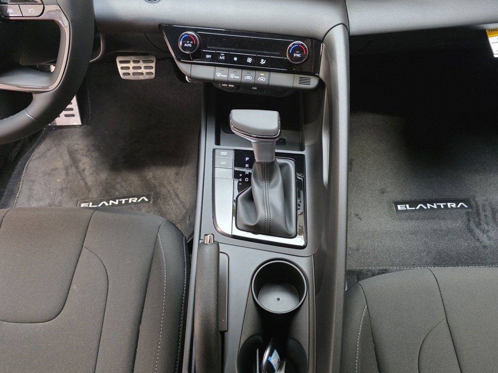 New 2026 Hyundai Elantra Sport w/ Cargo Package image 19