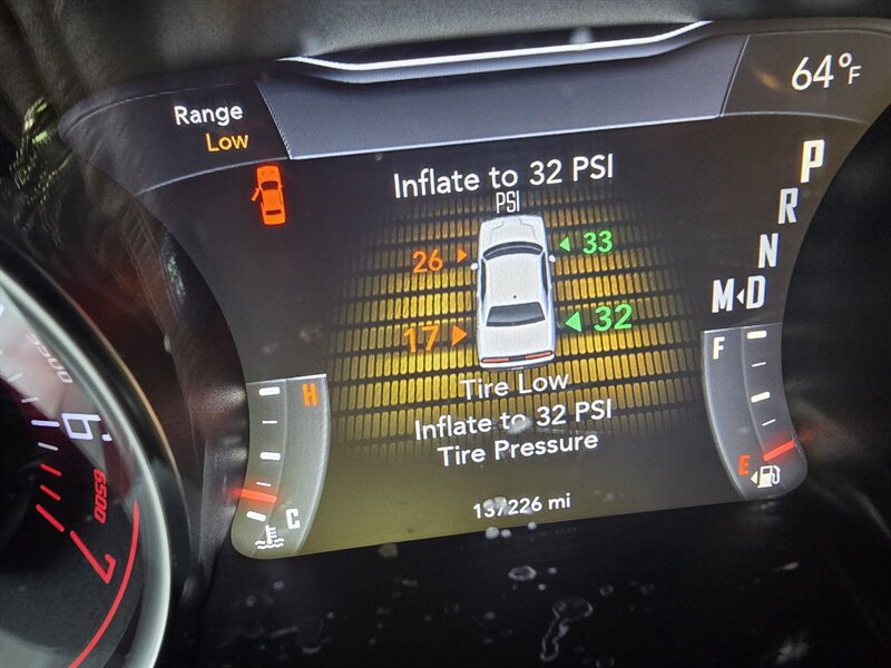 Used 2015 Dodge Challenger SXT RWD image 11