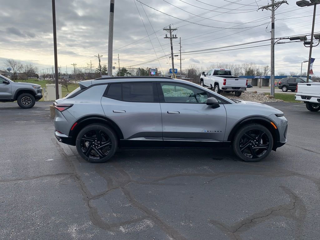 New 2024 Chevrolet Equinox EV RS image 3