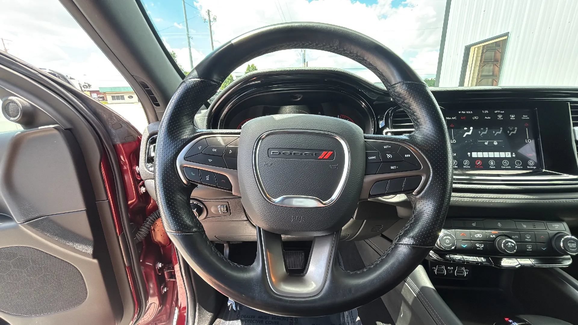 Used 2023 Dodge Durango SXT AWD/4WD image 22
