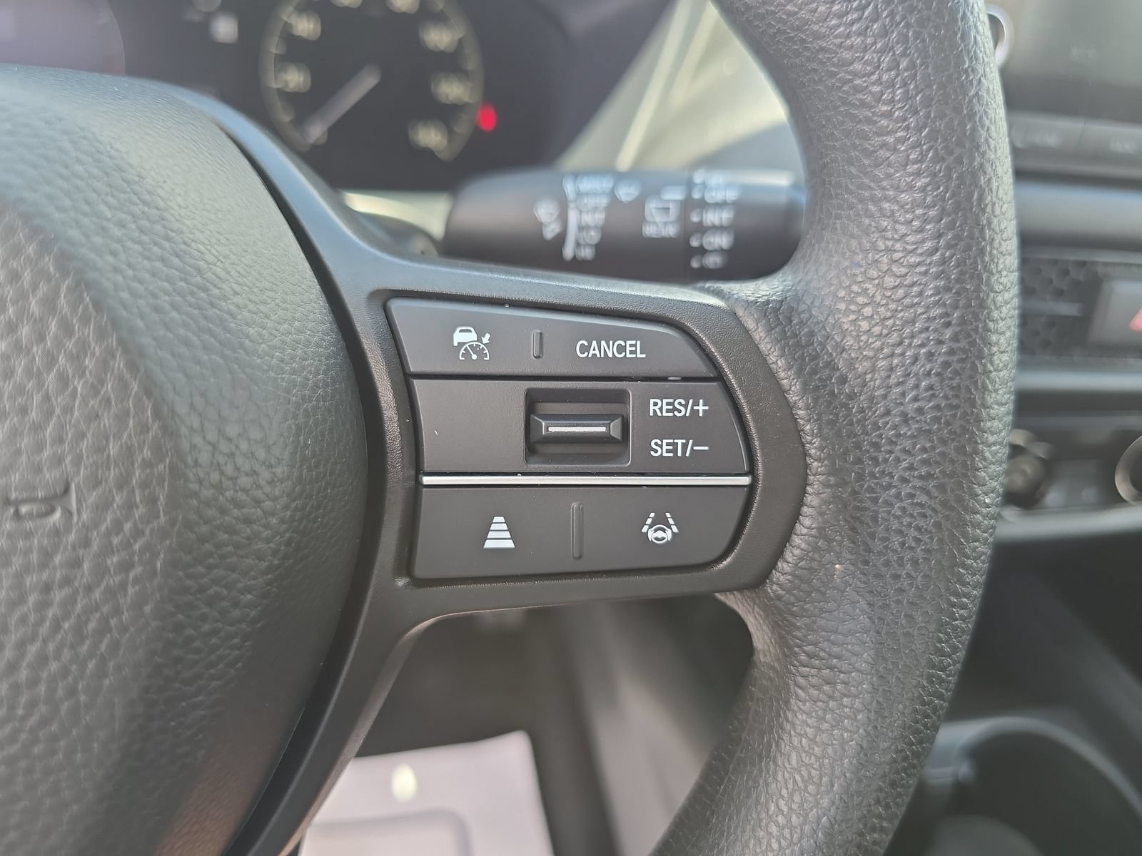 Certified 2025 Honda HR-V LX image 21