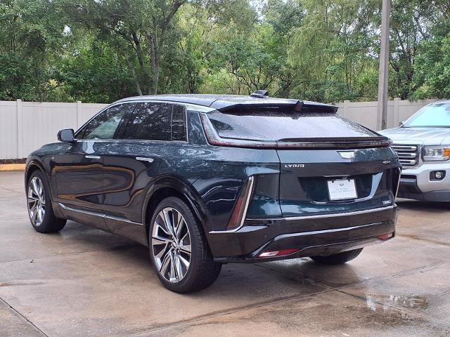 New 2026 Cadillac Lyriq Signature Luxury w/ LPO, Floor Liner Package RWD image 3