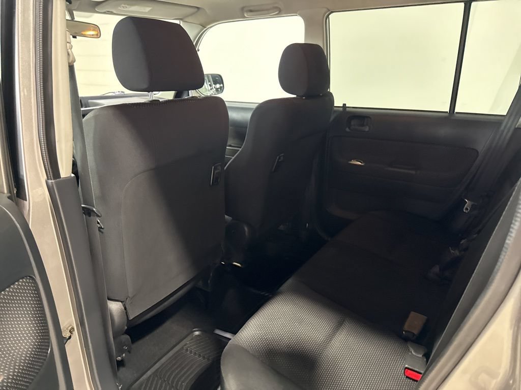 Used 2005 Scion xB FWD image 22