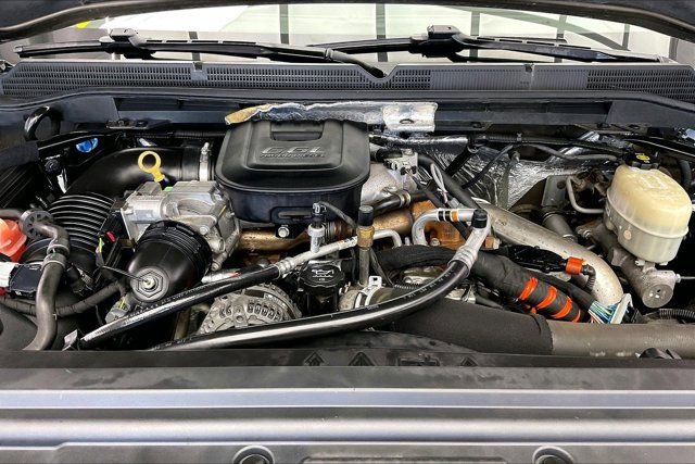 Used 2015 GMC Sierra 2500 Denali w/ Duramax Plus Package image 9