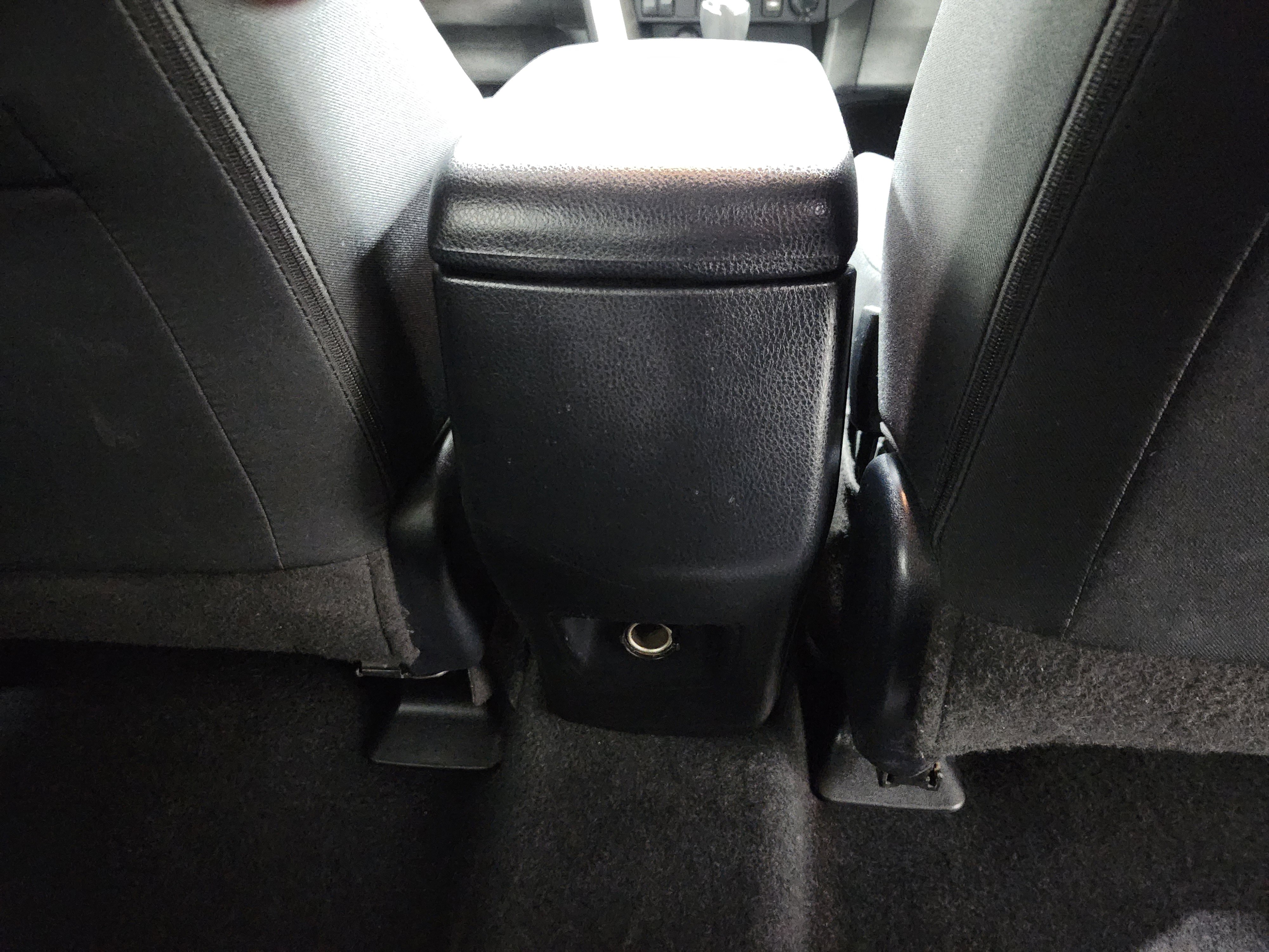 Used 2018 Toyota RAV4 XLE w/ Plus Extra Value Package image 21