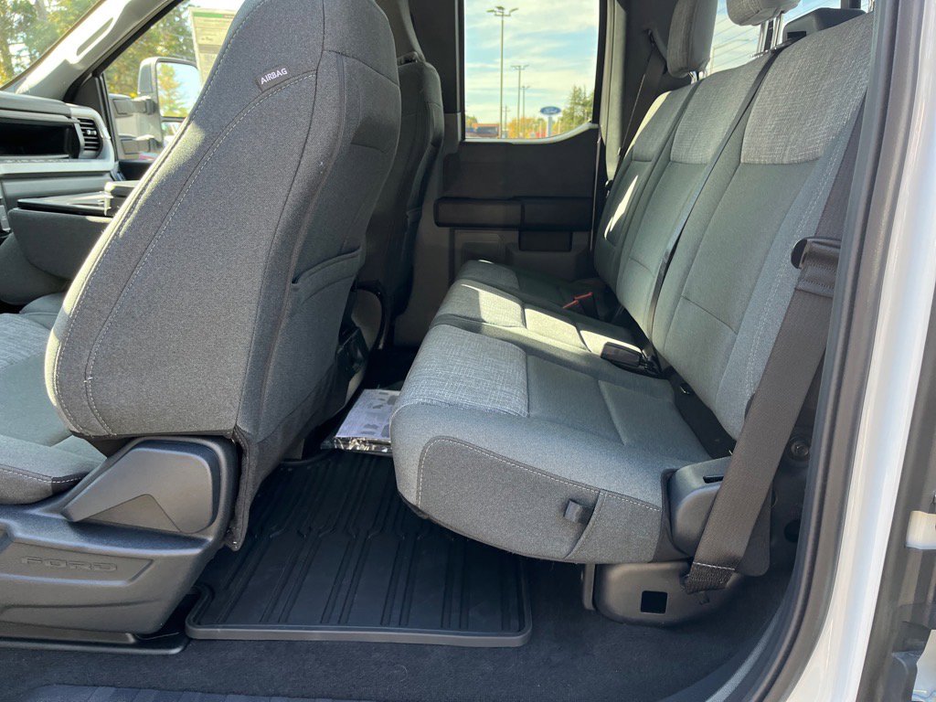 New 2026 Ford F350 XLT w/ 360-Degree Camera Package image 11
