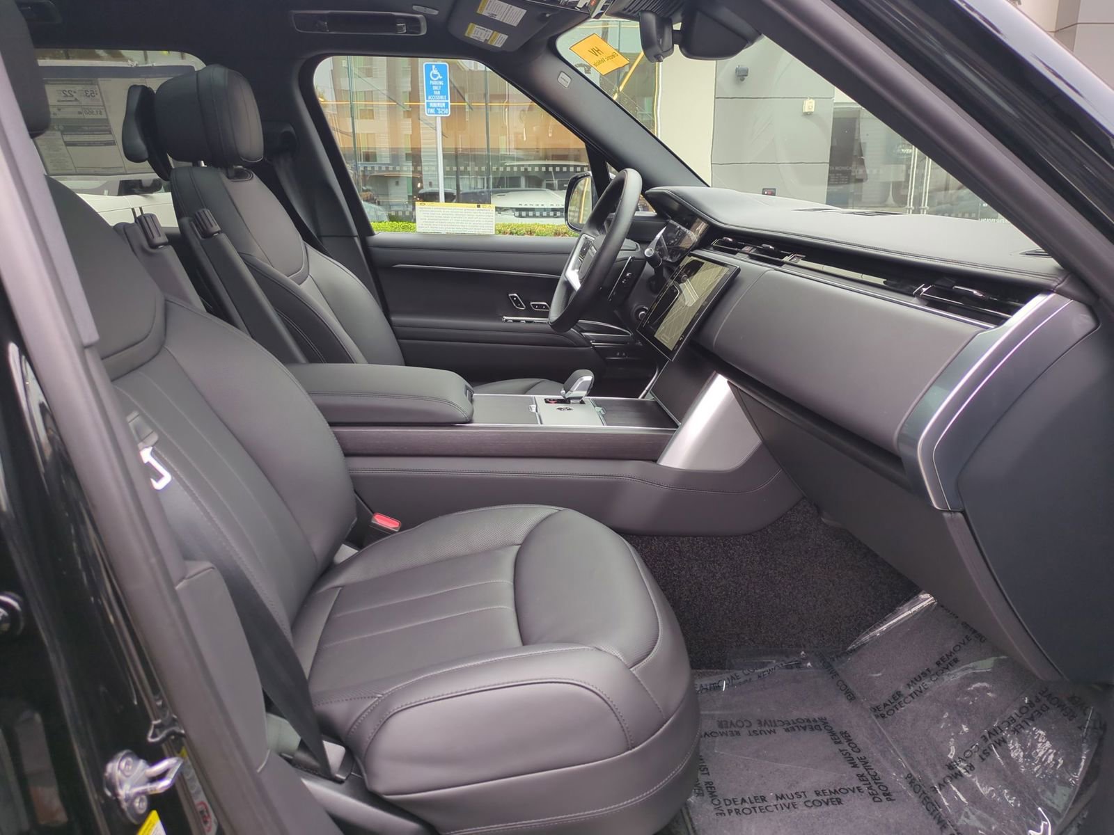 New 2026 Land Rover Range Rover SE AWD/4WD image 30