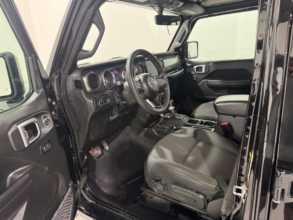 Used 2023 Jeep Gladiator Sport AWD/4WD image 14