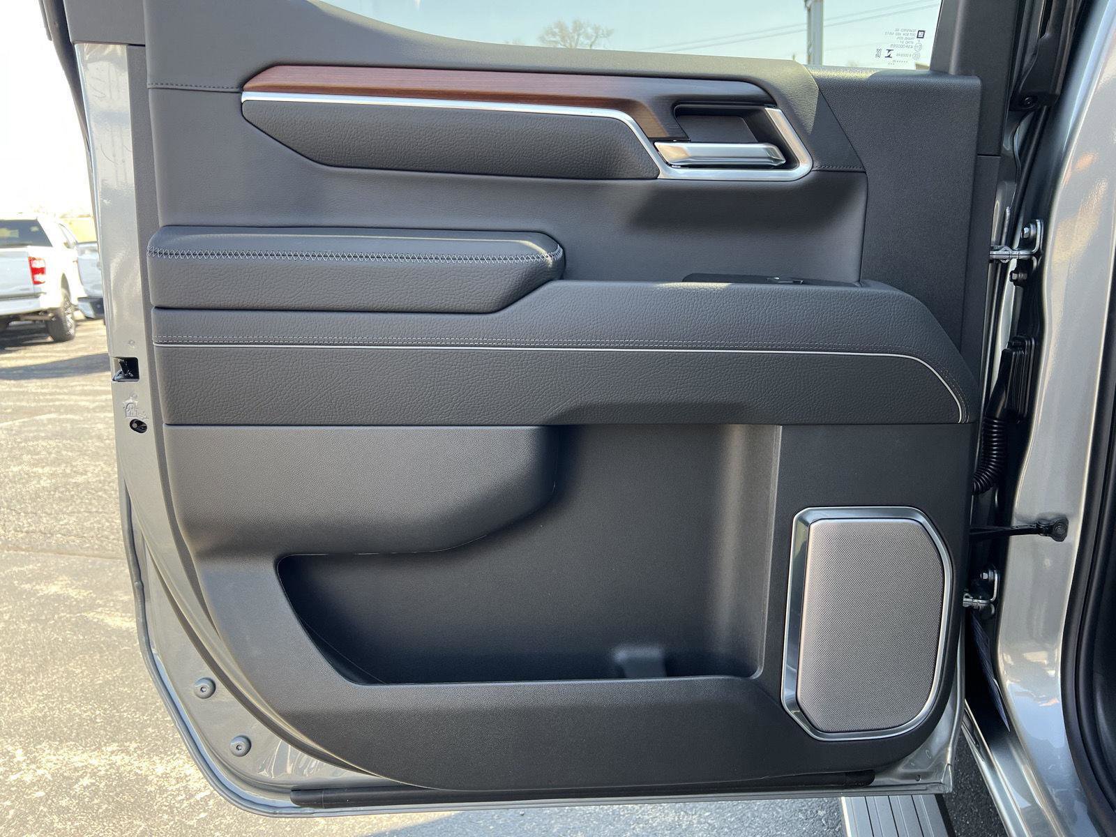 New 2026 GMC Sierra 1500 Denali w/ Denali Reserve Package image 19