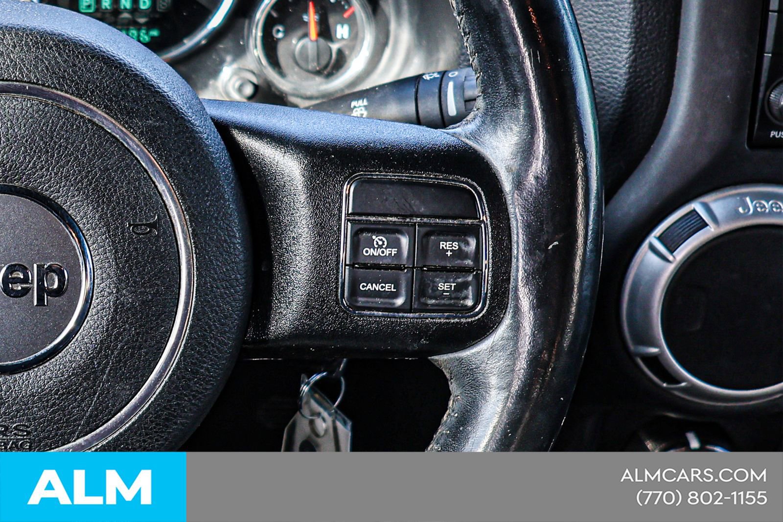 Used 2016 Jeep Wrangler Unlimited Sahara w/ Connectivity Group image 27