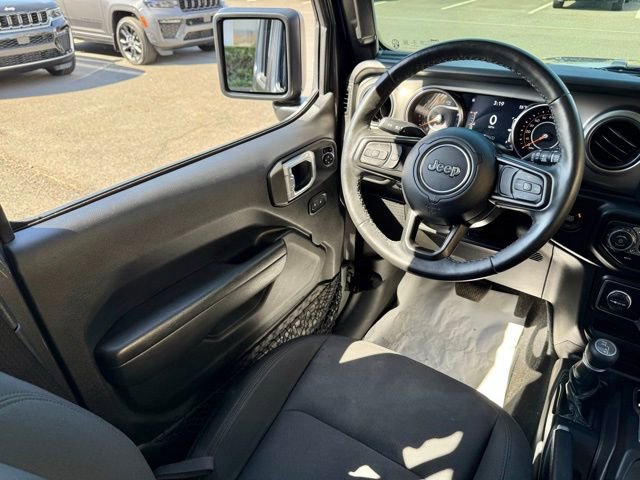 Certified 2022 Jeep Wrangler Unlimited Sport AWD/4WD image 33