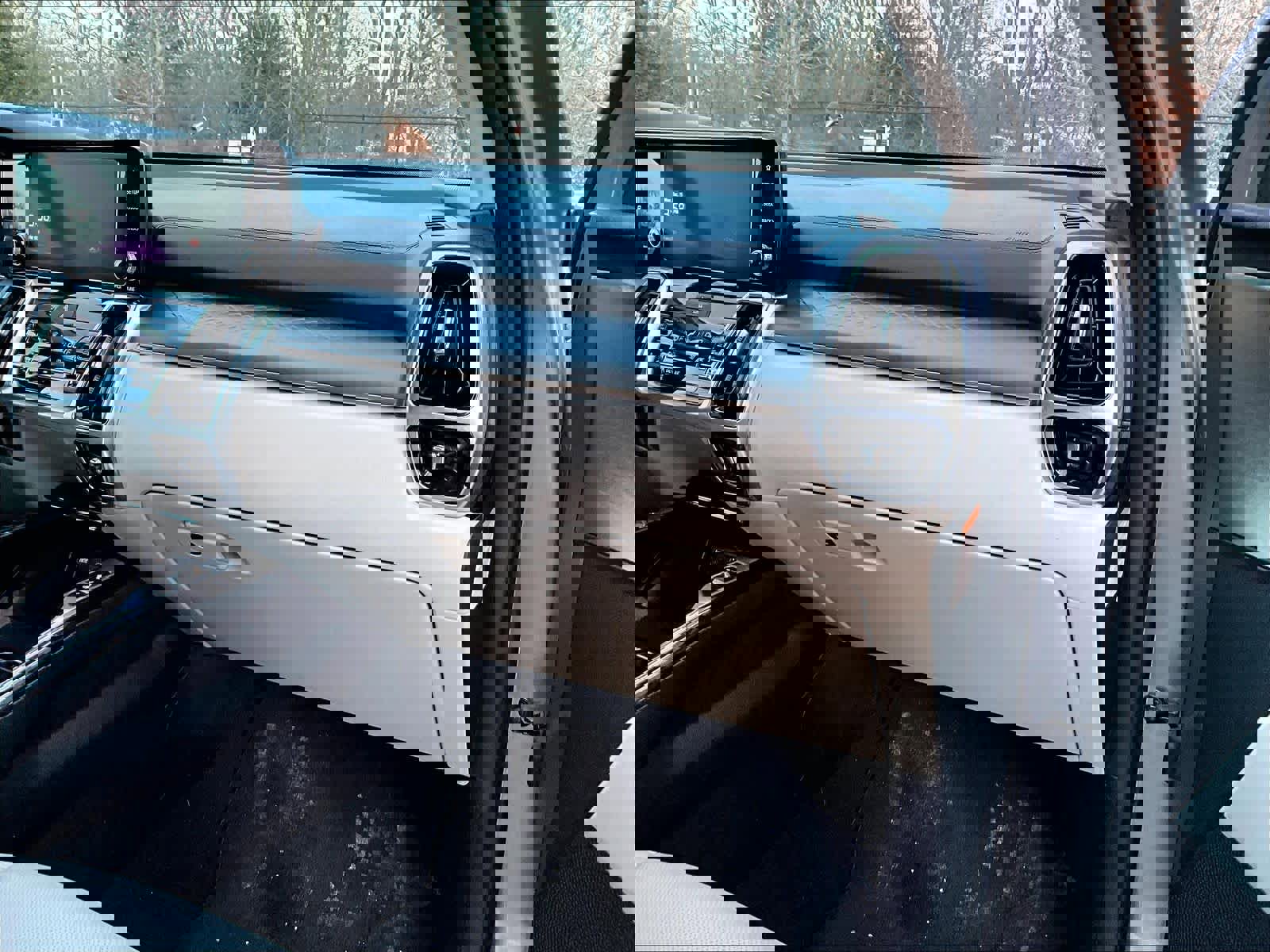 Used 2023 Kia Sorento SX Prestige w/ Panoramic Sunroof Package image 13