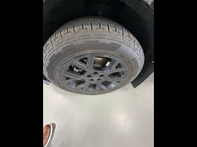 Used 2025 Ford Maverick Lobo AWD/4WD image 28
